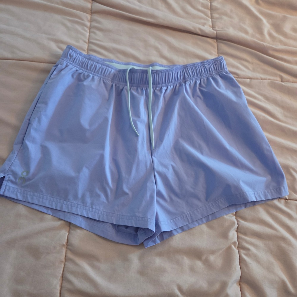 On Running Women 3" Core Shorts Light Purple Lavender Size L Athletic Gym